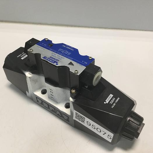 Used VICKERS Directional Control Valve DG4V56CMP7LH740 Used #95075