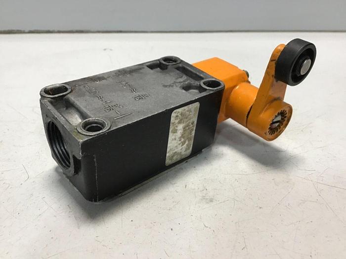 Used SIEMENS Limit Switch 3SE3 170-1A #121583