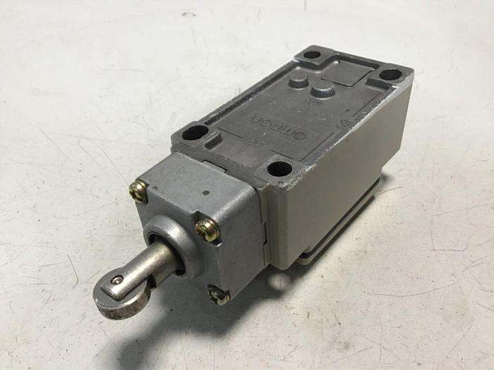 Used OMRON Limit Switch D4B-2171N #121556