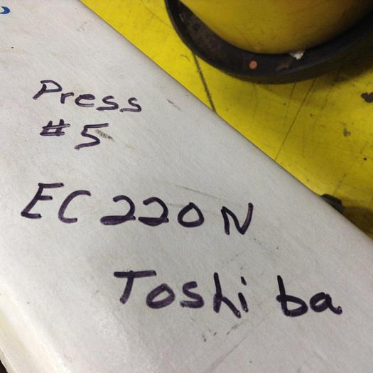 Used TOSHIBA 50 mm 20:1 L/D Material Feed Screw EC 220 N #80649