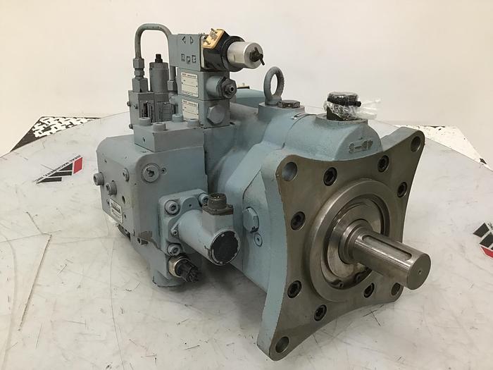Used NACHI Piston Pump PZE-4B-13-130FR2A-2063G Used #137919