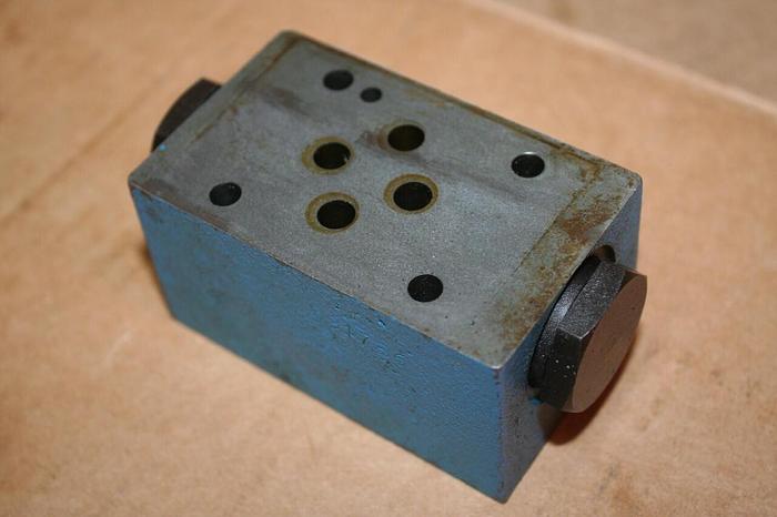 Used VICKERS Directional Check Valve DGMPC3ABKBAK21 #19123