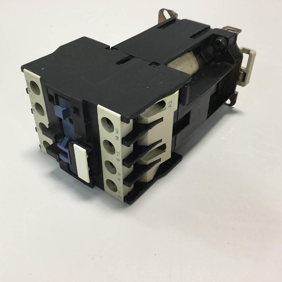 Used TELEMECANIQUE Contactor LP1D2510 Used