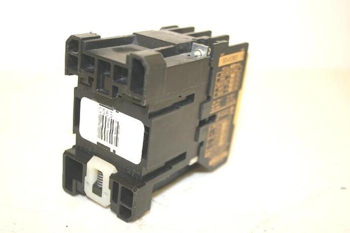 Used ALLEN BRADLEY Contactor 100-A12ND3 SER A #11802