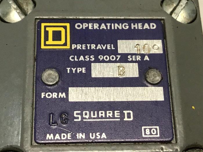 Used SQUARE D Limit Switch 9007-C54B #121686