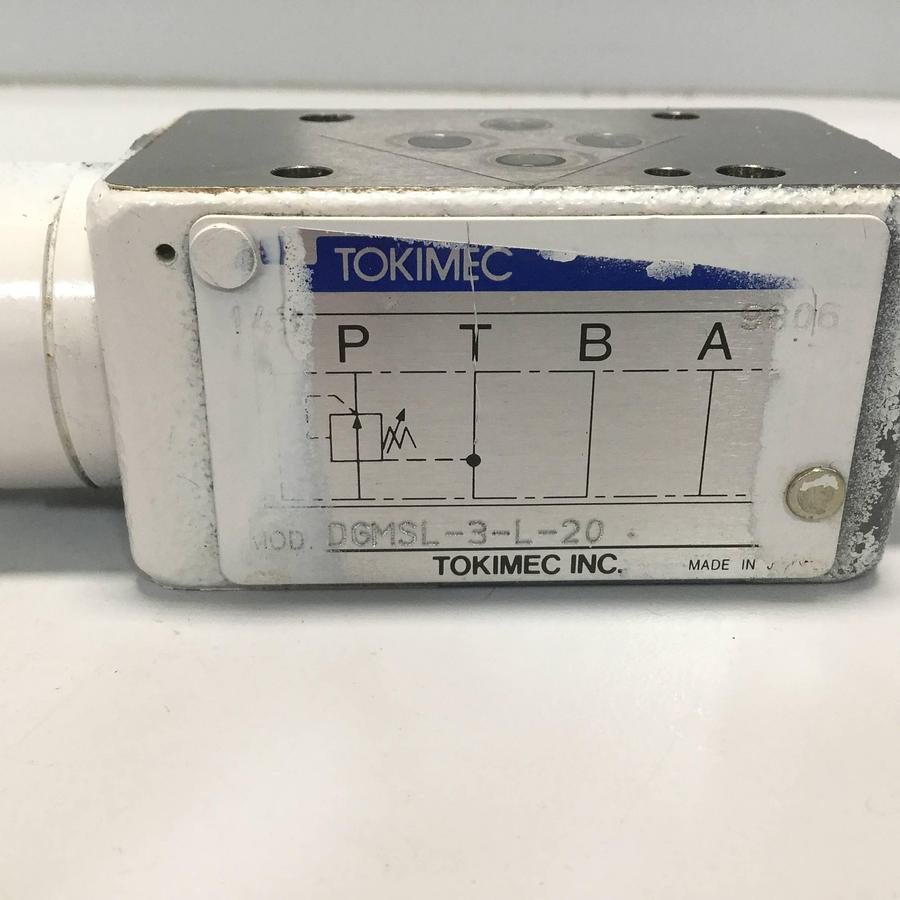 Used TOKIMEC Directional Solenoid Valve DGMSL-3-L-20 USED
