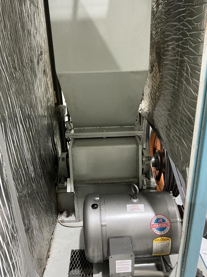 Used CINCINNATI MILACRON GRINDER GRANULATOR USED #152678