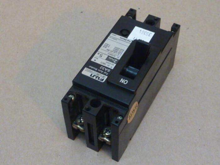 Used FUJI ELECTRIC 5 Amp Circuit Breaker SA32-5 #35364