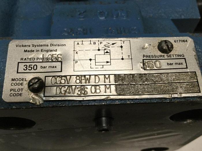 Used VICKERS Valve DG4V3SOBFTWLH560 Used