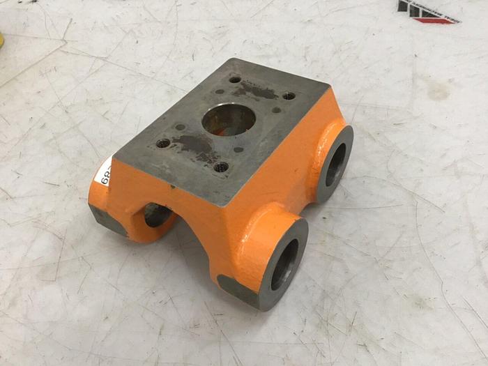 Used CINCINNATI MILACRON Toggle Link 5038008 #131289