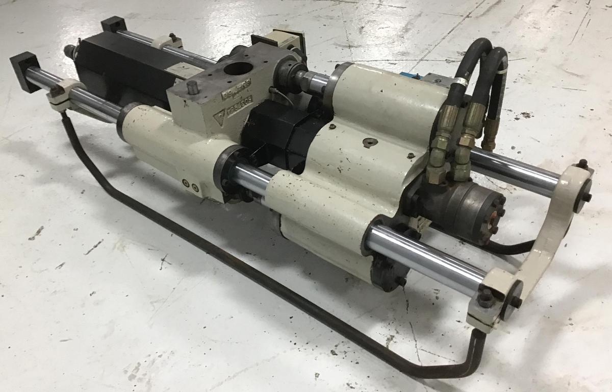 Used CINCINNATI MILACRON 6.04 Oz Injection Unit CINCI 6.04 IU Used #145491