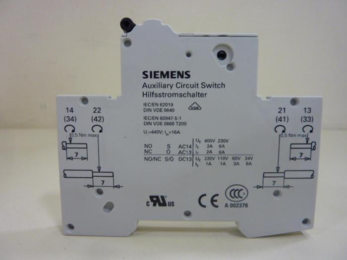 Used SIEMENS 16 Amp Auxiliary Circuit Breaker 5ST3010 #47002