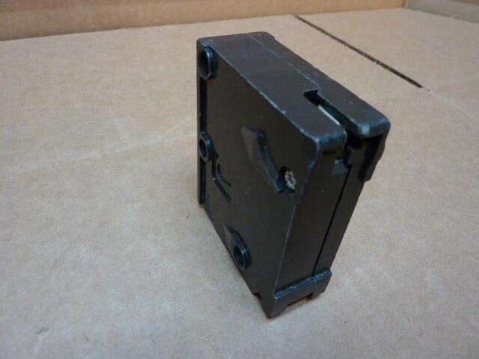 Used MURRAY 15 Amp Circuit Breaker MP115 #27756