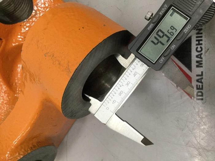 Used CINCINNATI MILACRON Crosshead 5033008 Used