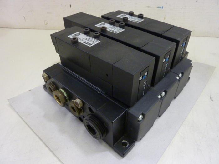 Used PARKER Control Block w/ Valves F55VXBG019A #60113