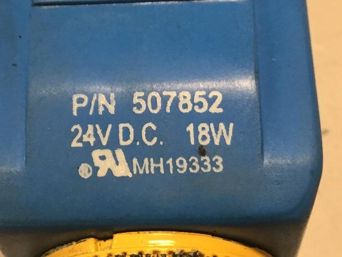 Used VICKERS Solenoid Valve DG4V32AMUHL760 Used