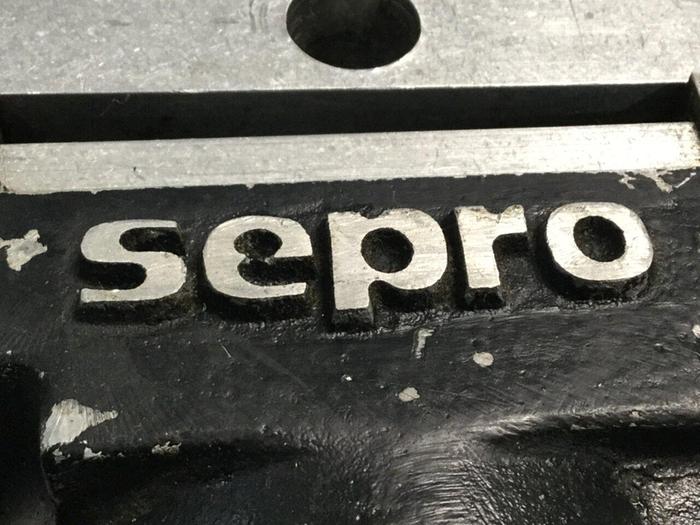 Used SEPRO ROBOTIQUE End of Arm Tooling RA037 Used