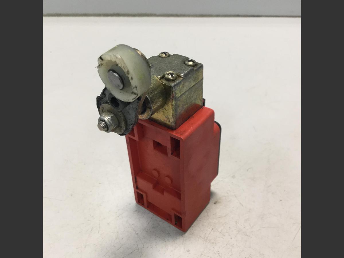 Used BERNSTEIN Limit Switch ENK-UV1Z AHS Used