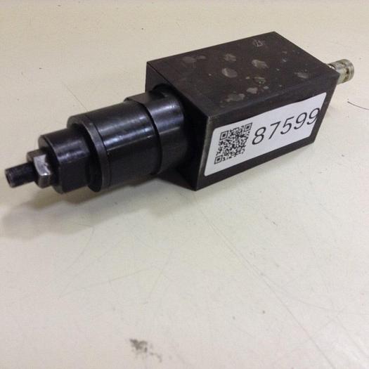 Used VICKERS Pressure Reducing Valve DGMX2-3-PP-CW-S-40 #87599