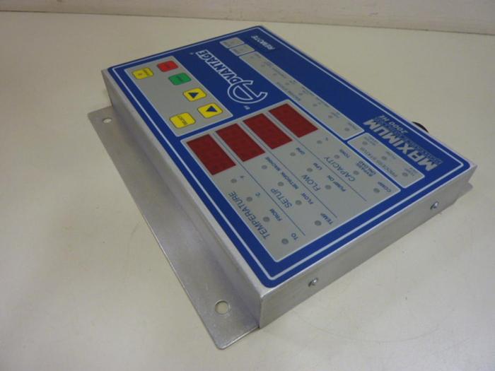 Used ADVANTAGE CONTROLS Temperature Control 239800 #52124