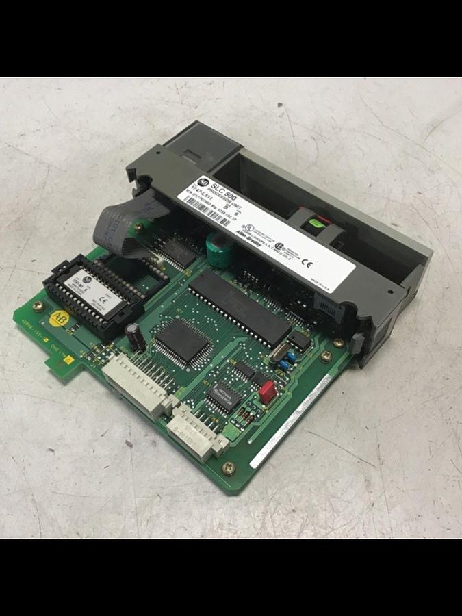 Used ALLEN BRADLEY 5/01 Processor Unit 1747-L511 SER B Used