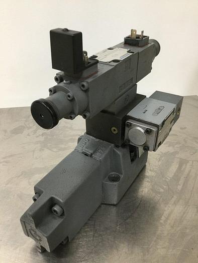 Used REXROTH Valve 4WRZ16W115050/6A24N9EK4/D3MR-453 Used