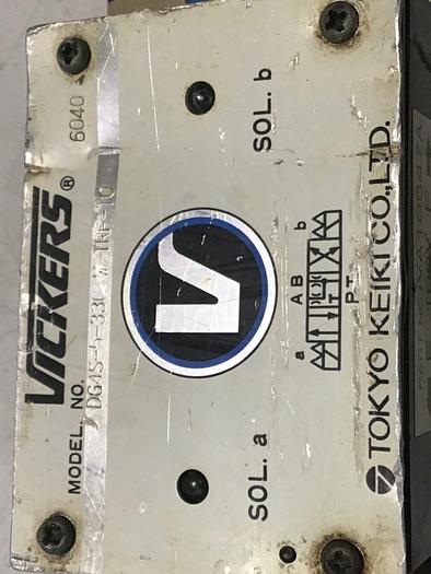 Used SPERRY VICKERS Valve DG4S533CWTRF10 #124460