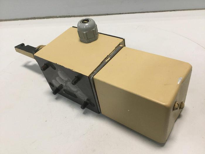 Used PARKER Directional Control Valve D3T1H21X4537 #106009