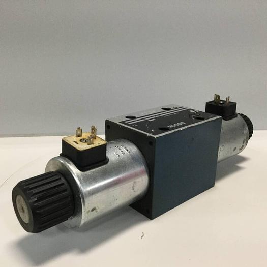 Used BOSCH Valve 0 810 001 402 #91513