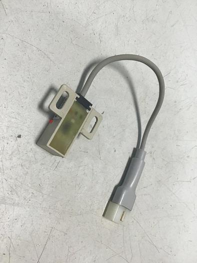 Used FUJI ELECTRIC Proximity Switch PE-B4D3 #128351