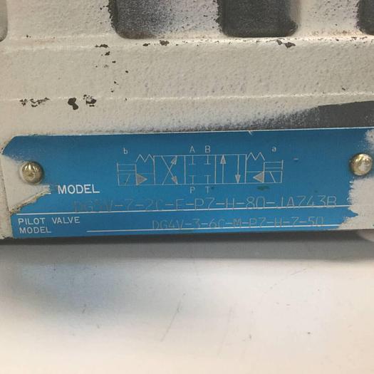 Used TOKIMEC VICKERS Valve DG5V-7-2C-E-P7-H-80-JA743B #95276