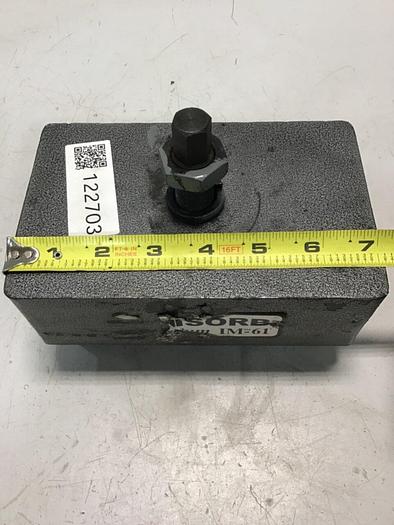 Used UNISORB Leveling Mount Pad 7 x 4 QUANTUM IM-61 #122703