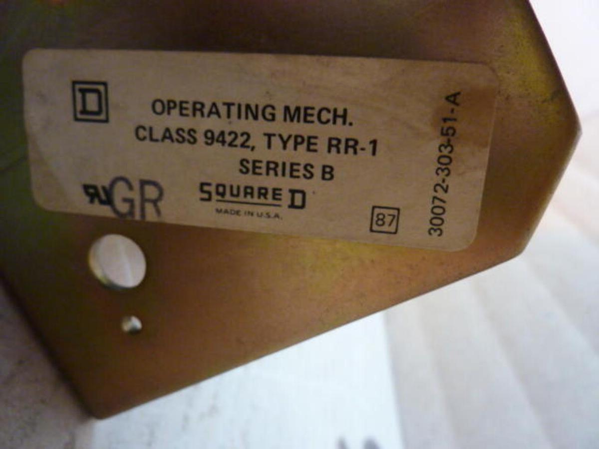 Used SQUARE D Breaker Operating Mechanism 9422-RR-1 Used
