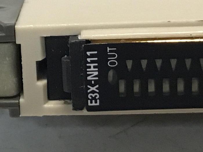 Used OMRON Photoelectric Sensor E3X-NH11 #128490