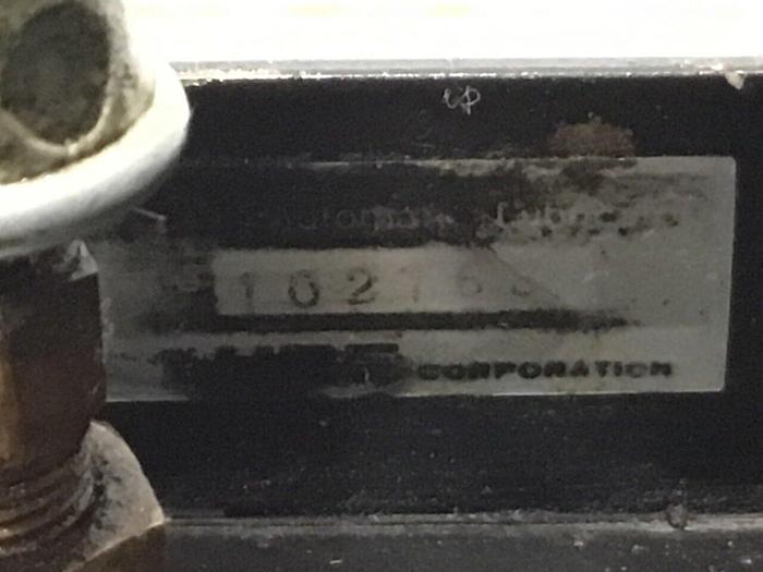 Used LUBE CORP Automatic Lubricator 102768 USED