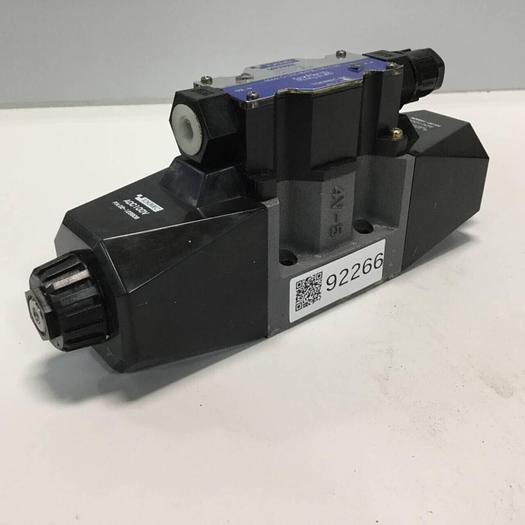 Used VICKERS Directional Control Valve DG4V533CMP9LTR740 #92266