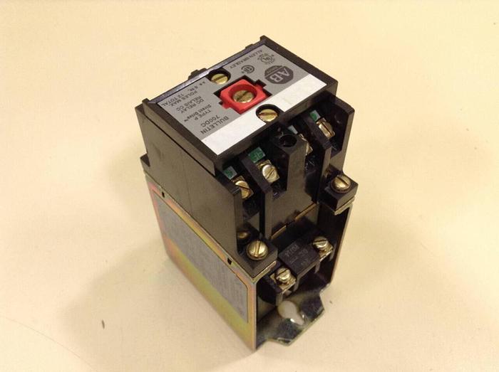 Used ALLEN BRADLEY DC Relay 700DC-P600Z24 SER A #79562
