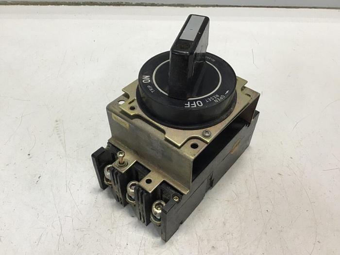 Used FUJI ELECTRIC 100 Amp Circuit Breaker EA103A-100 #135284