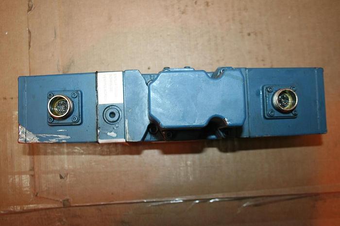 Used MOOG Hydraulic Valve D651-129 Used