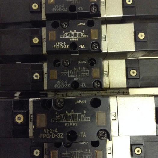 Used SMC Solenoid Valves w/ Manifold Assembly NVFS2600-5FZ #76618