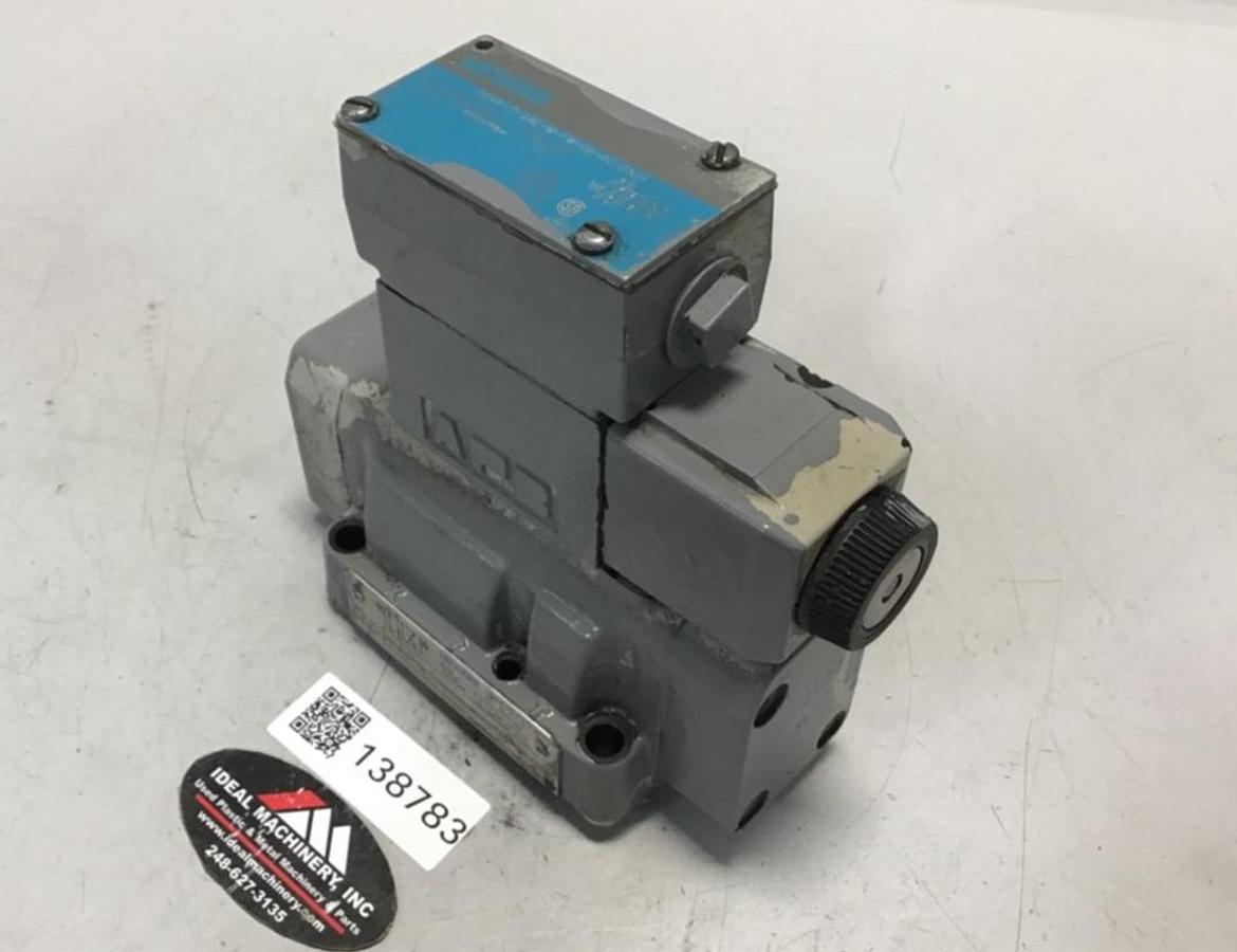 Used VICKERS Valve DG4V32ALMFWB660EN21 USED