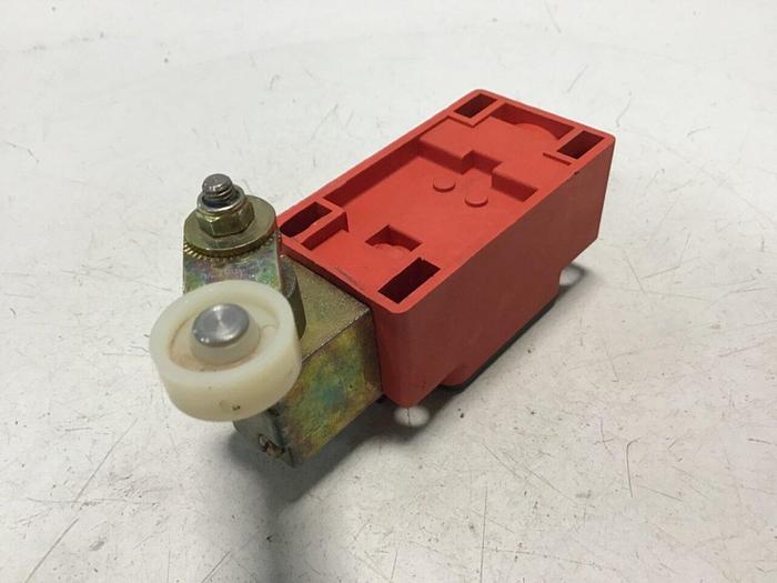 Used BERNSTEIN Limit Switch ENK-UV1Z AHS-V #121244