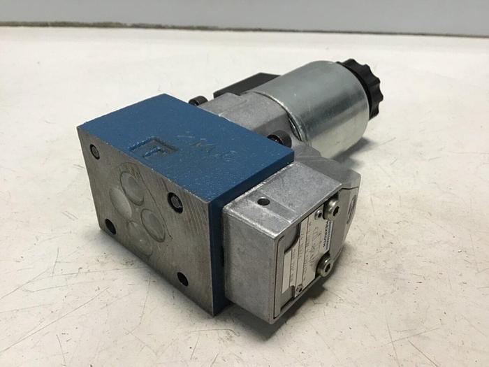 Used REXROTH Valve M-3SEW6C32/420M #126014