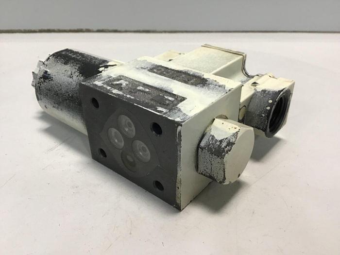 Used YUKEN Valve DSG-01-2B2-D24-60378 Used