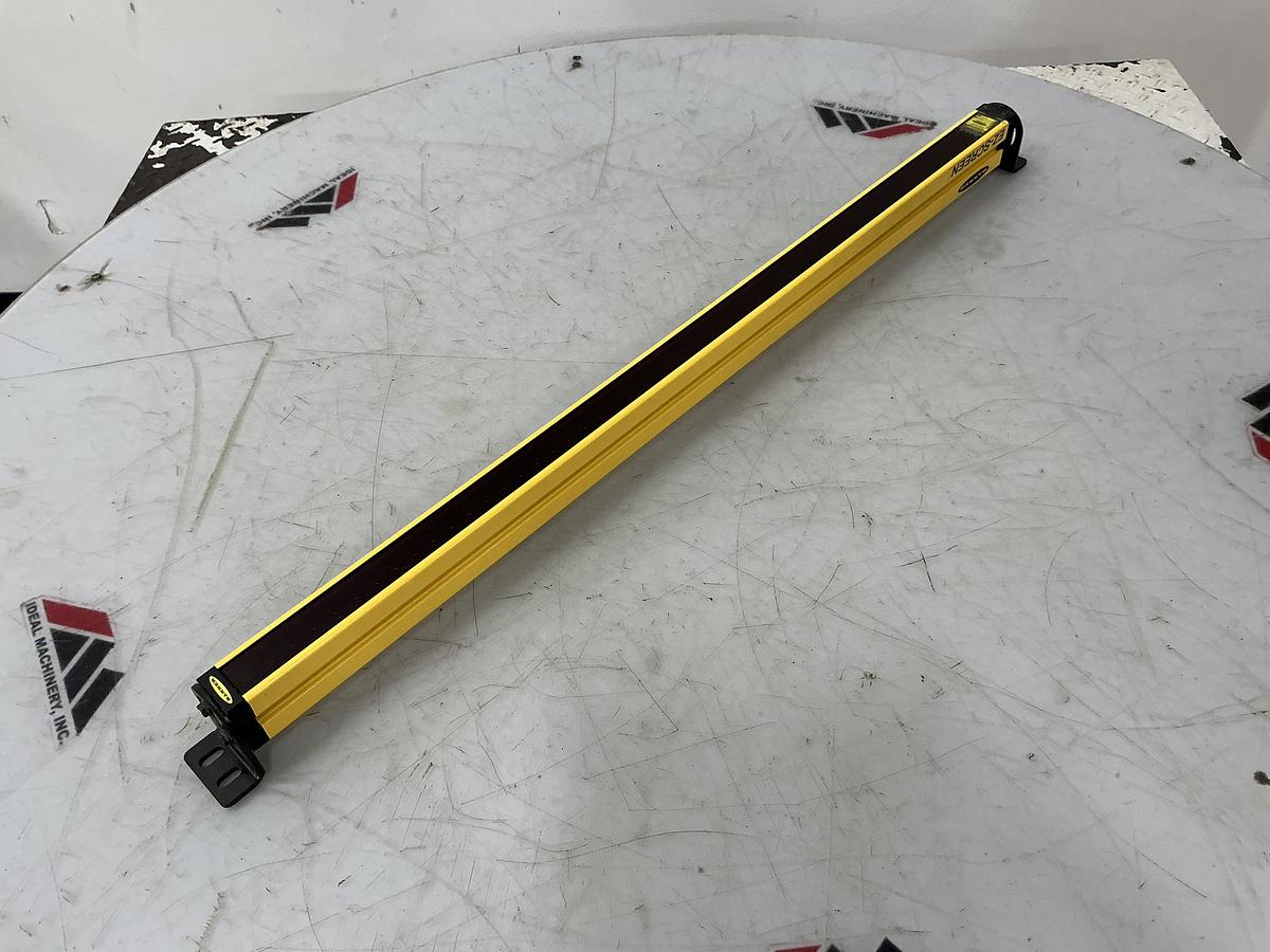 Used BANNER ENGINEERING SLSR30-750Q8