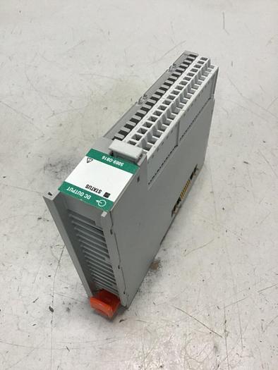 Used ALLEN BRADLEY Output Module 5069-OB16 SER A #140197