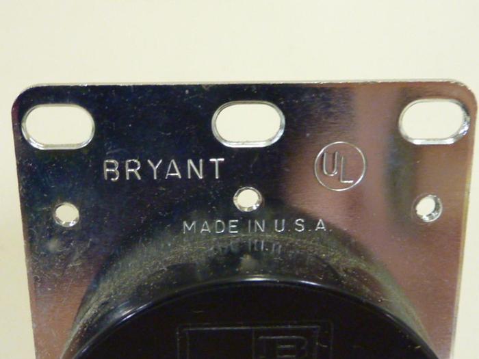 BRYANT Single Flush Receptacle 9630-FR #56503