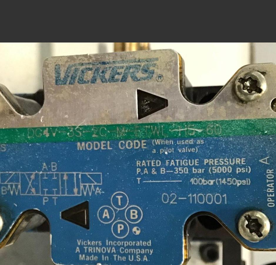 Used VICKERS Valve with Corepull Manifold DG4V-3S-2C-M-F-TWL-H5-60 USED