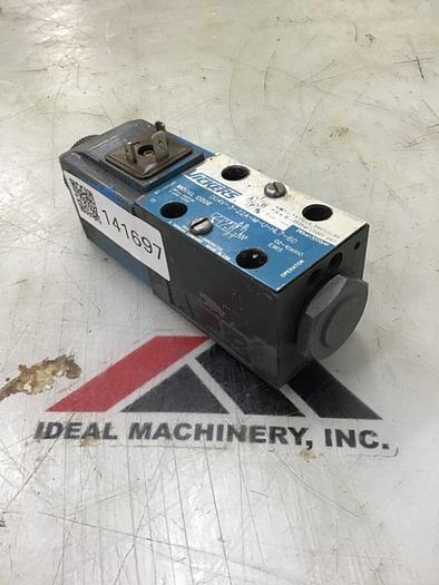 Used VICKERS Valve DG4V-3-22A-M-U-HL7-60 Used