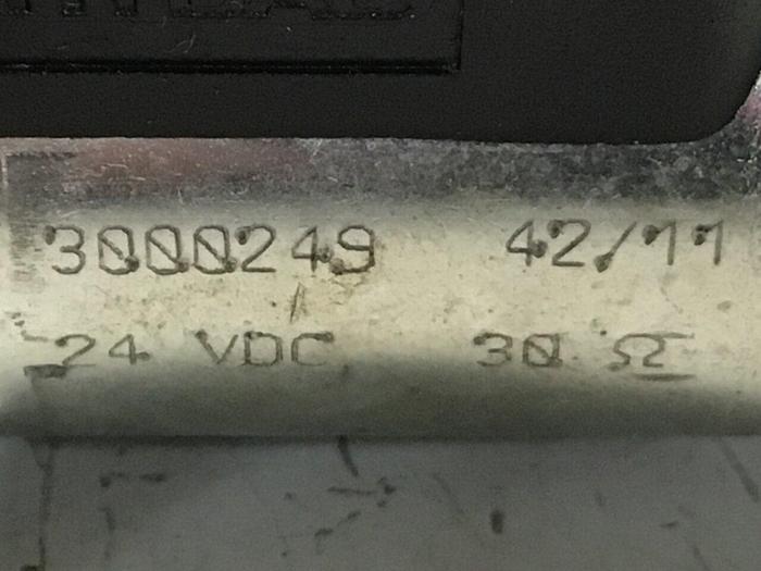 Used MOOG Valve D661Z4727B Used